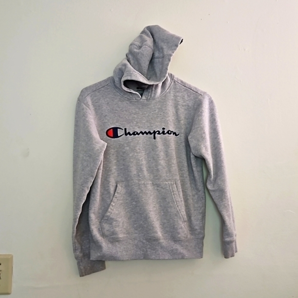 Large Champion Hoodie‎